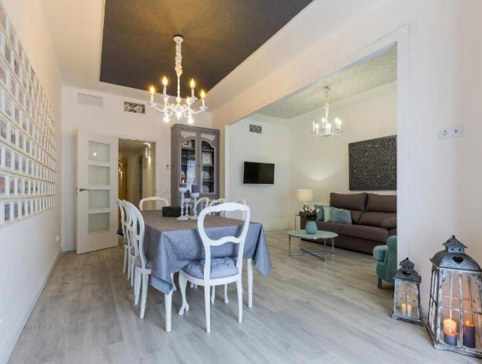 Apartment Nice, Cozy, Fcb Stadium,payment Parking *