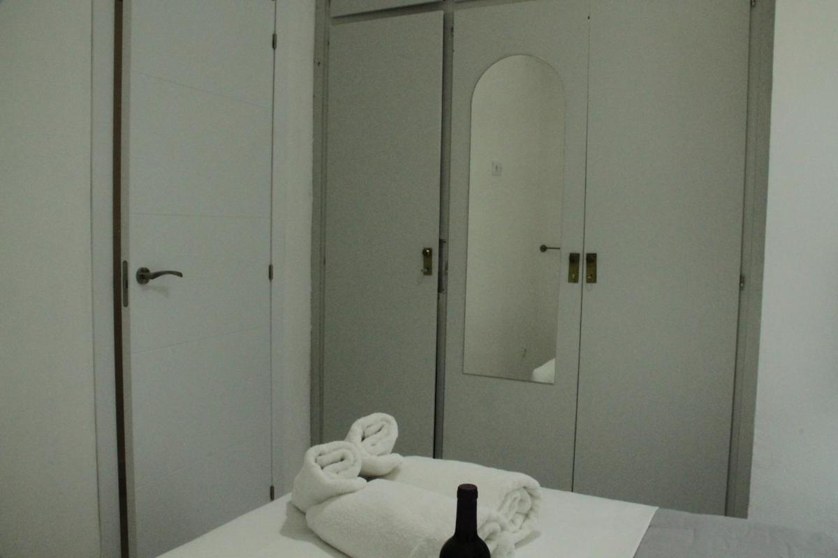 Apartment Nice, Cozy, Fcb Stadium,payment Parking Barcelona