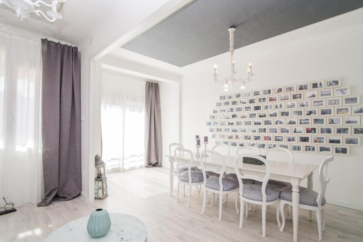 Appartement Nice, Cozy, Fcb Stadium,payment Parking *